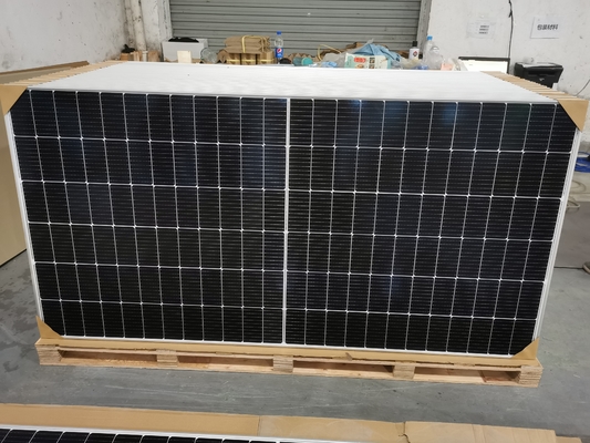 PV الوحدة النمطية أحادية السليكون خلية الطاقة الشمسية لوحة 540W 550W