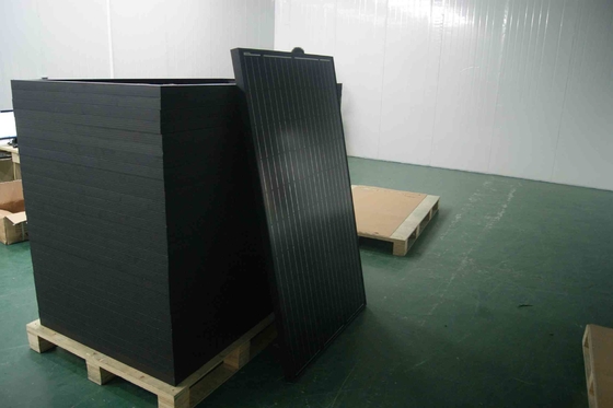 300w 330w الألواح الشمسية أحادية اللون سوداء بالكامل مع إطار أسود خلفية سوداء بالكامل